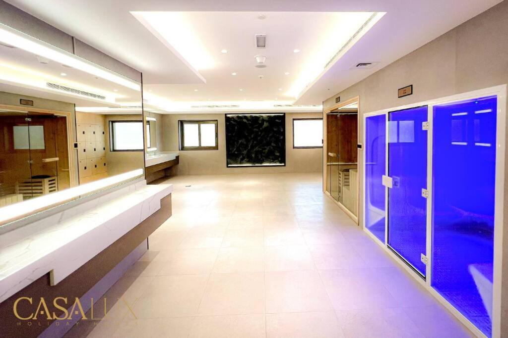 Lovely Big Studio W/ Burj Khalifa View In Downtown Dubai Exterior photo